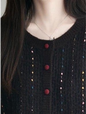 ブルベ夏/ブルベ冬服 上品な小花柄混合糸丸首ボタン留めカーディガン
