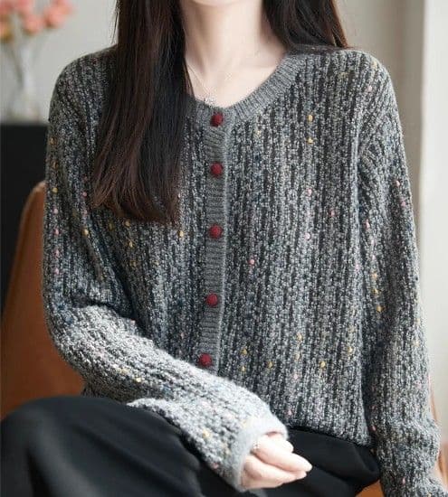 ブルベ夏/ブルベ冬服 上品な小花柄混合糸丸首ボタン留めカーディガン