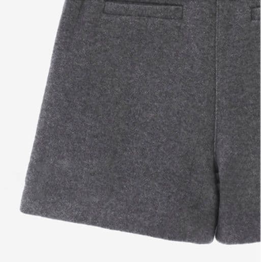 ブルベ夏/ブルベ冬服 上品仕立てのハイウエストショートパンツ