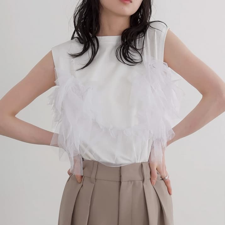 ブルベ夏/ブルベ冬服 チュール重ね上品ノースリーブブラウス