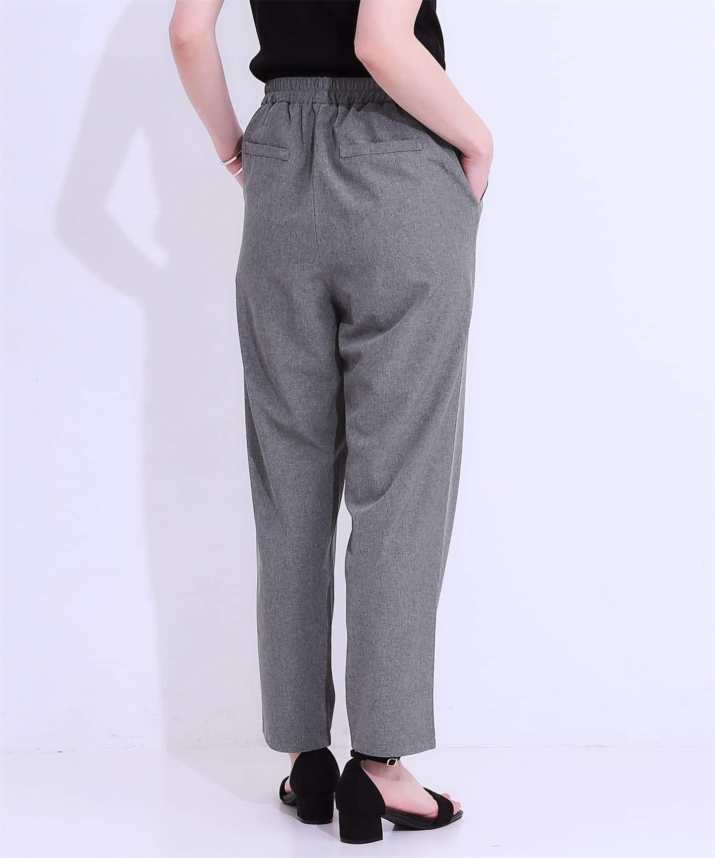 ブルベ夏/ブルベ冬服 やわらか仕立て上品テーパードパンツ
