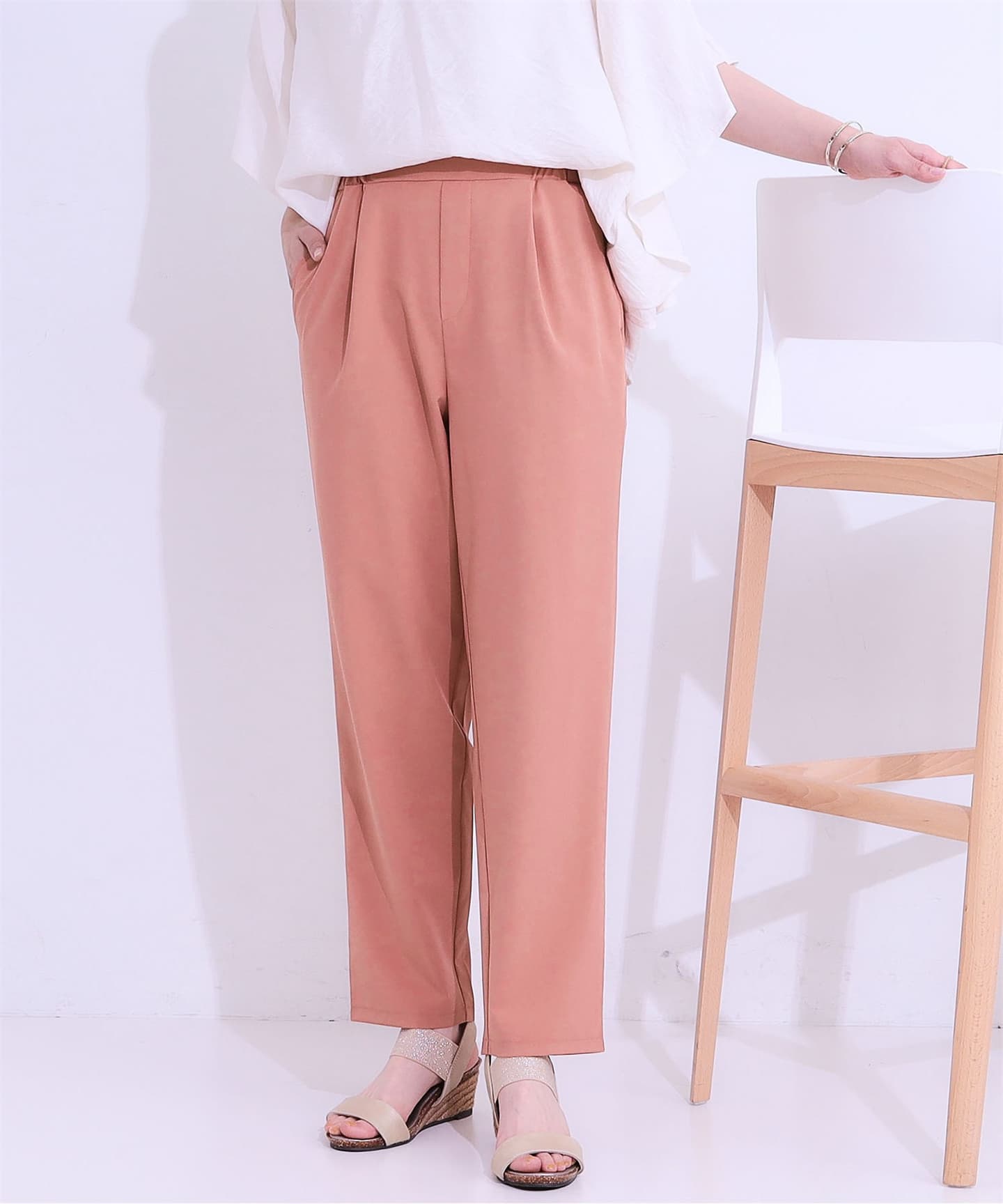 ブルベ夏/ブルベ冬服 やわらか仕立て上品テーパードパンツ