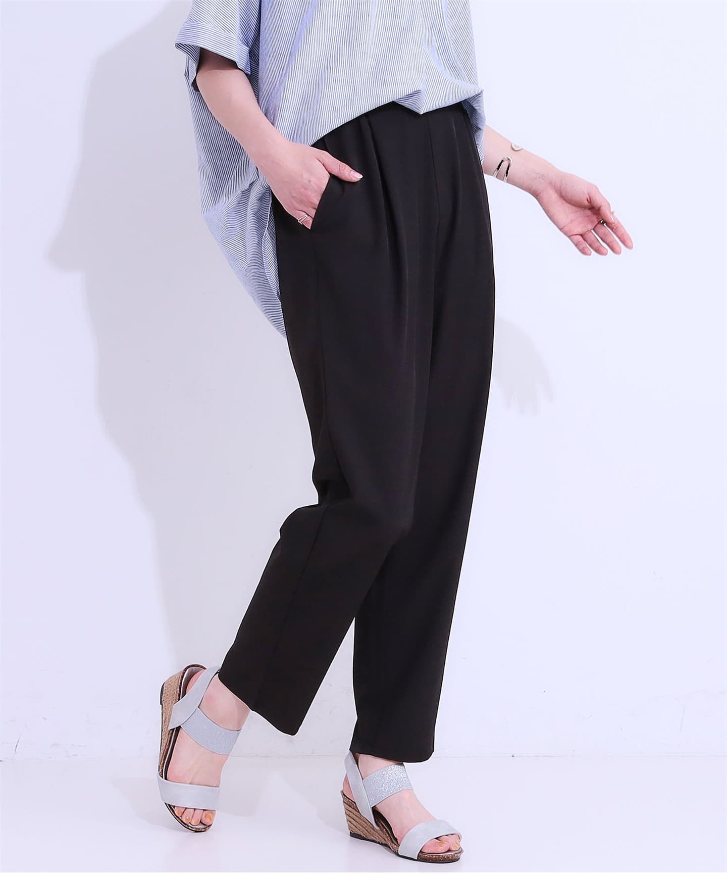 ブルベ夏/ブルベ冬服 やわらか仕立て上品テーパードパンツ