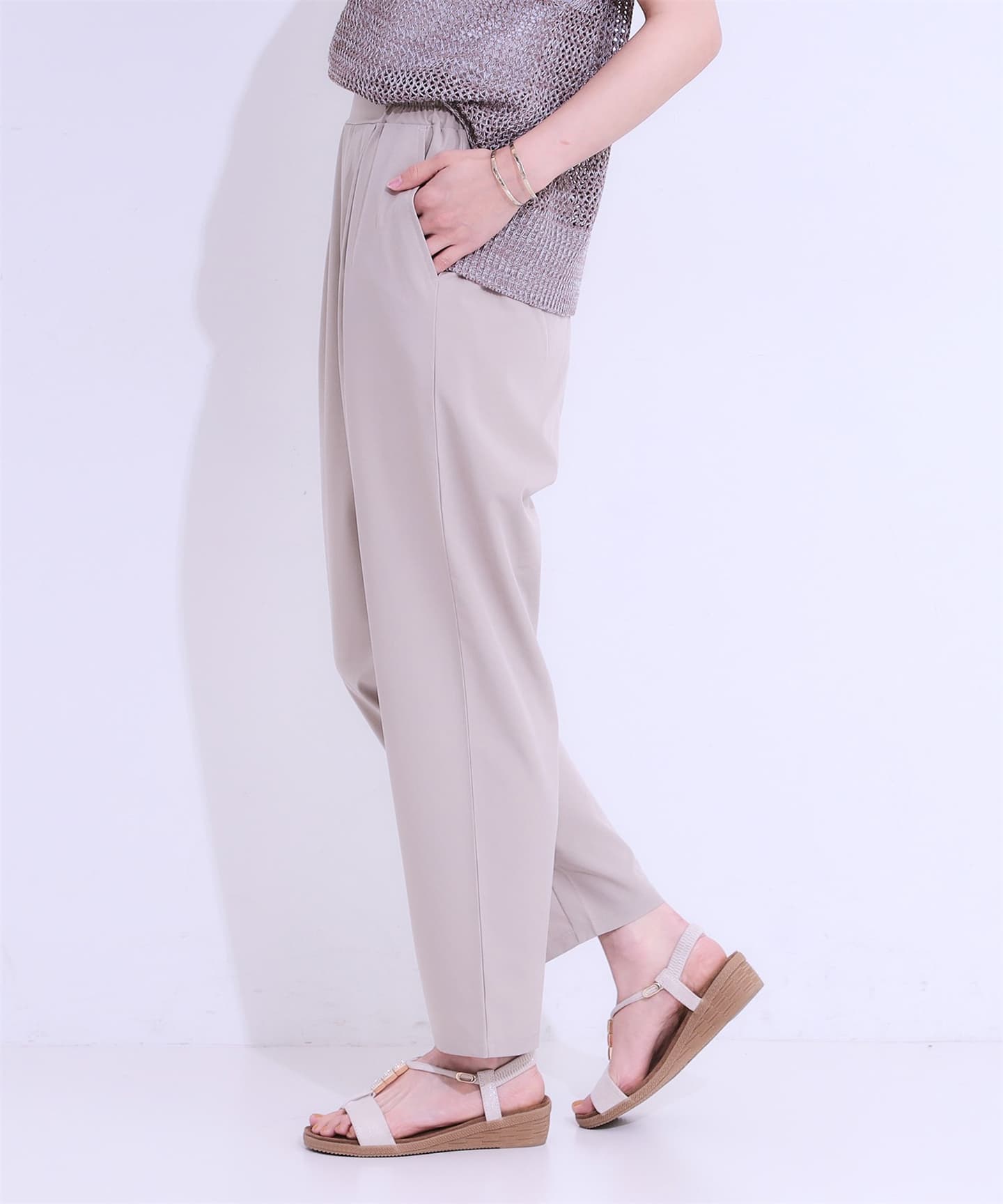 ブルベ夏/ブルベ冬服 やわらか仕立て上品テーパードパンツ