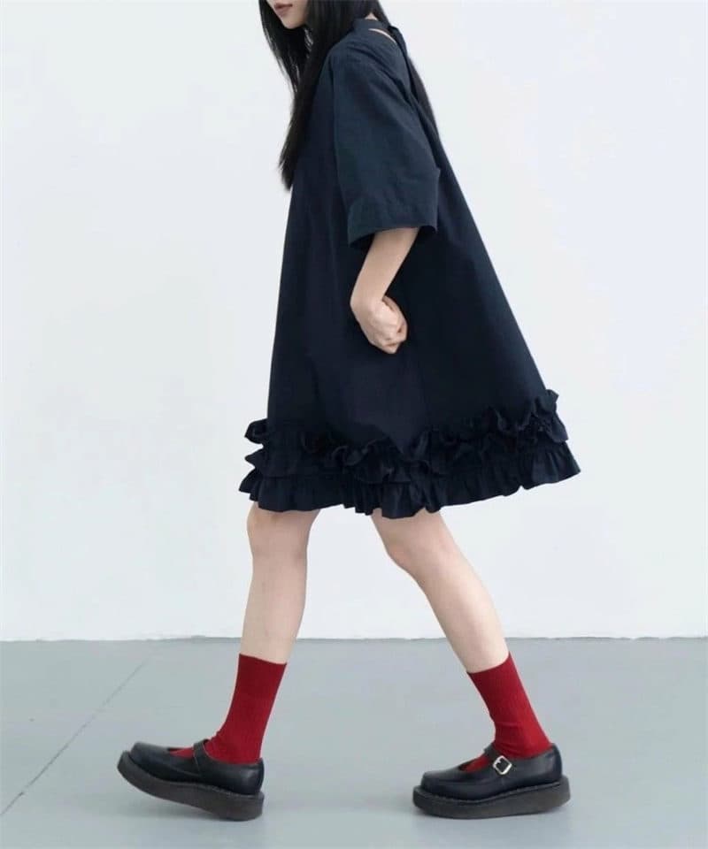 ブルベ冬服 韓国風 裾フリル 五分袖 Aラインワンピース